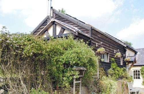 Llanfair Caereinion Cottage | Hirros Hall Longhouse