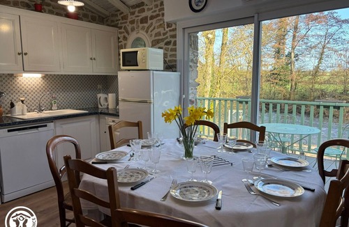 Saint-Vincent-Sterlanges Cottage | Historic Mill with Terrace & Fireplace, Saint-Vincent-Sterlanges