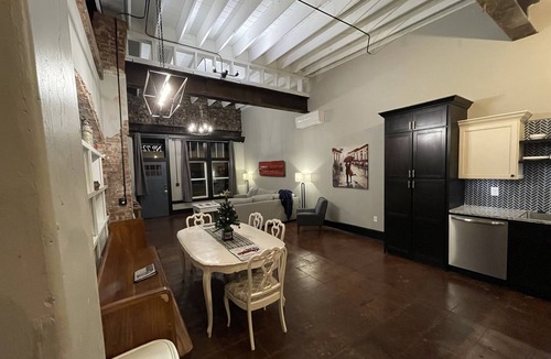 Mountain Home Apartment | Historic 1 bed 1 bath Luxury apartment 3