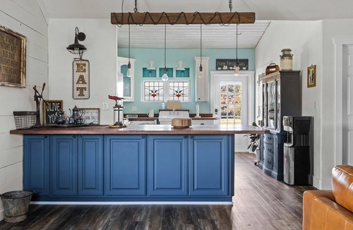 Boerne House | Historic 1 BR Cottage | Mountain Views | Firepit
