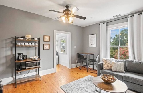 Southwest Raleigh Apartment | Historic 1-BR Loft Walkable to Glenwood Downtown Raleigh