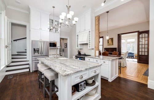 Summit - University House | Historic 10 Bedroom 6 Bath Victorian ~ 2 Blocks to Cathedral ~ Hidden Arcade