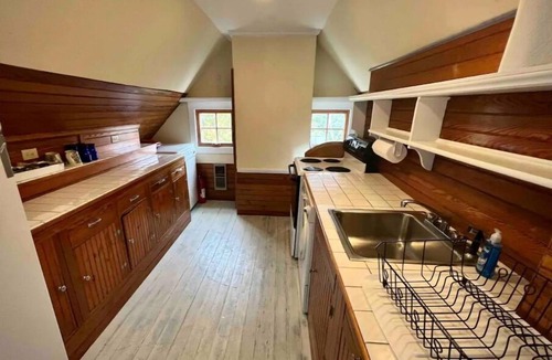 Northeast Harbor House | Historic 10-BR Main St. Mansionn