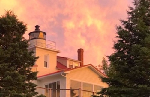 Eagle River House | Historic 1850 Lighthouse Lake Superior