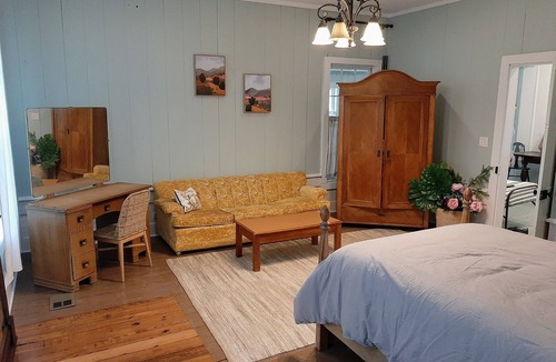 Sturgis Other | Historic 1851 Farmhouse Retreat