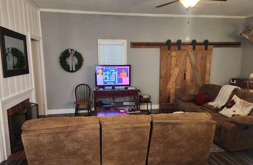 Havana House | Historic 1860's updated 4 bedroom, 2 bath home