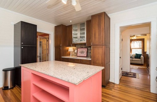 Glen Raven House | Historic 1930s Elon Farmhouse