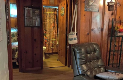 Elizabeth Resort | Historic 2 Bed Cabin w/pool access - Fish Cabin Share Save