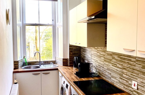 Paisley Apartment | Historic 2-Bed Paisley Retreat | Airport & Station