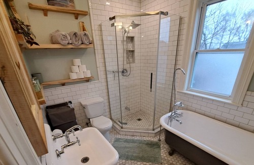 Georgetown House | Historic 2 Bedroom Home in Georgetown