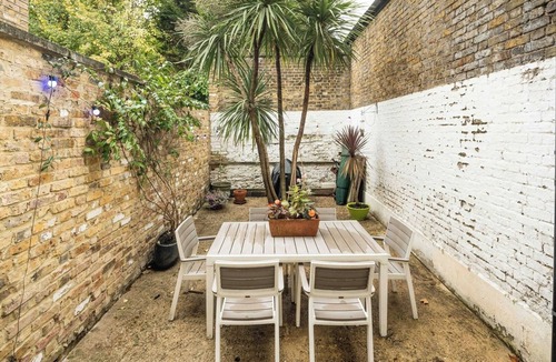 Askew House | Historic 2BR Home - Garden, BBQ, Parking