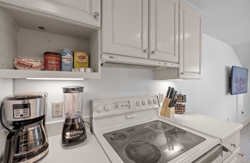 Concord Apartment | Historic 2nd-Floor Retreat with Modern Comforts