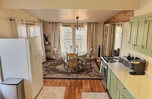 Reed Point Apartment | Historic 3-bedroom Retreat between Bozeman & Billings - Gateway to Yellowstone.