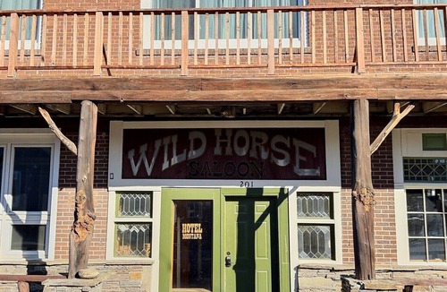 Reed Point Apartment | Historic 3-bedroom Retreat between Bozeman & Billings - Gateway to Yellowstone.