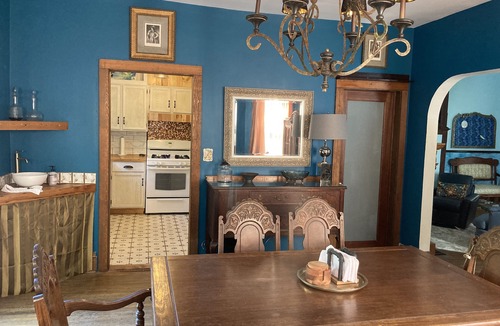 Bloomington House | Historic 3 bedroom home 3 blocks from Il. Wesleyan and shopping