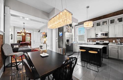 Old Louisville House | Historic 3-BR Downtown Bourbon Getaway