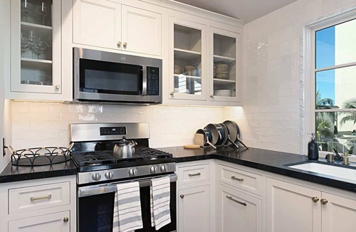 Village of La Jolla House | Historic 3BR Bungalow | Steps to La Jolla Cove
