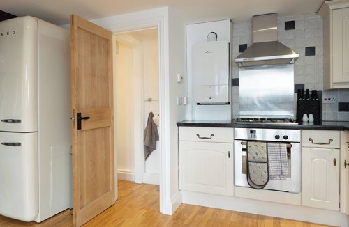 Five Oak Green House | Historic 3BR Converted Barn with private garden