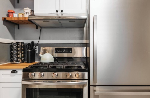 West Campus House | Historic 4BR Family Retreat ❤️ Near UT Austin & Downtown
