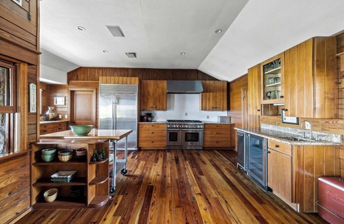 Eck Lane on the Lake Cabin | Historic 5BR | Lakefront Cabins with Dock | Fire Pit