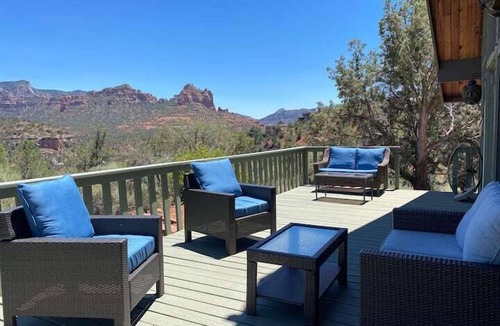 Uptown Sedona House | Historic A-Frame Panoramic Red Rock Views!