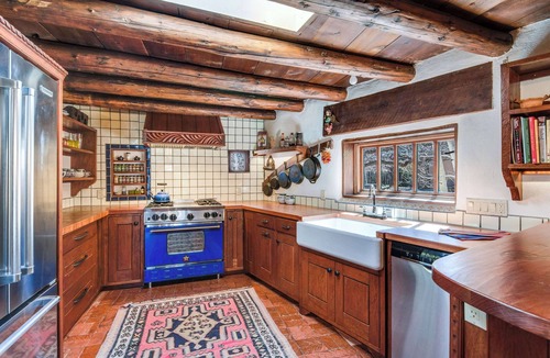 Historic Eastside House | Historic Adobe, Kiva Fireplace, Walk to Canyon Rd