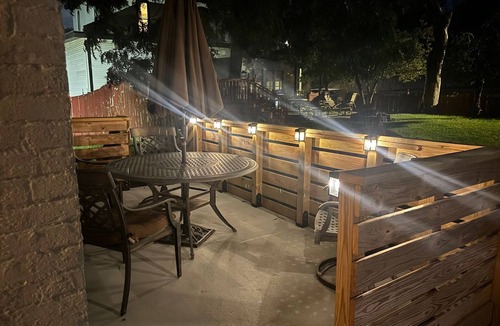 Alton Apartment | Historic Alton duplex! Upper unit