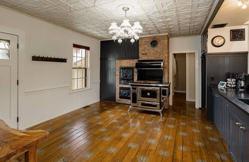 Normal House | Historic and Gorgeous 4Bdrm 4Bthrm Home close to ISU.