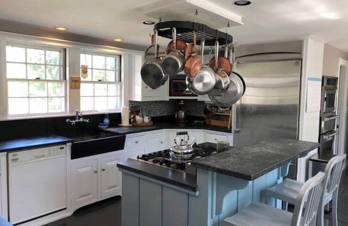 Falmouth Other | Historic, Antique Southern Maine Farmhouse For All Seasons - 5 mins to Portland!