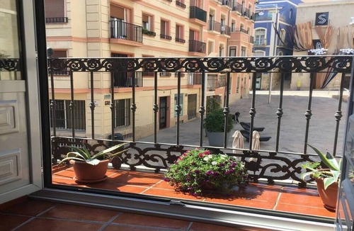 Barri Vell - Santa Creu Apartment | Historic apartment with views of the Basilica of Santa Maria and 2 min. from sea