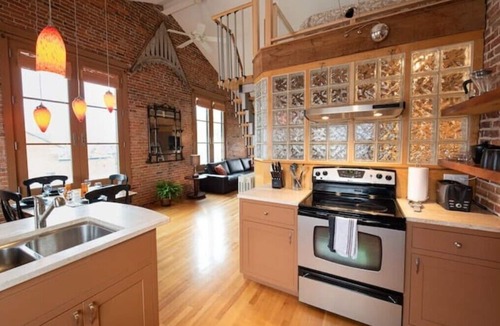 Kingston Apartment | Historic Apartment Downtown Kingstonn