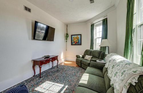 Chapman Apartment | Historic Apartment in Chapman! Walkable Getaway