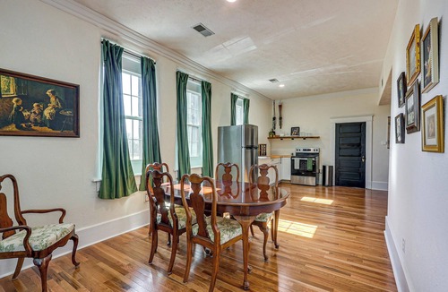 Chapman Apartment | Historic Apartment in Chapman! Walkable Getaway