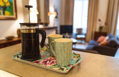 Amboise Apartment | Historic apartment, Old Town Amboise, across from Château, close to restaurants