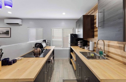 Barths Apartment | Historic Apartment Minutes to Red Rocks and Downtown Denver!