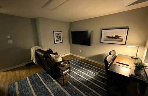 Wilmington Apartment | Historic Apt: King Bed & Workspace