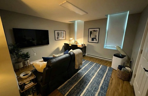 Wilmington Apartment | Historic Apt: King Bed & Workspace