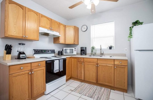 Lower Avenues Apartment | Historic Avenues Two Bedroom Suite!