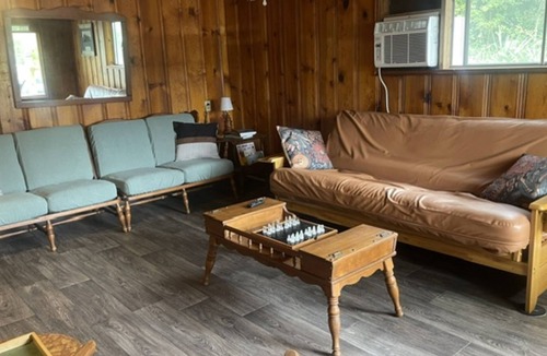 Bagnell Cabin | Historic Bagnell Jailhouse Cabin Osage River/Lake Ozark nNear Bagnell Dam
