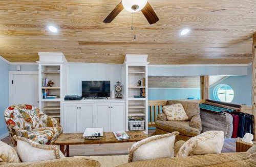 Tylertown Apartment | Historic Barn in Mississippi: Equestrian Getaway!