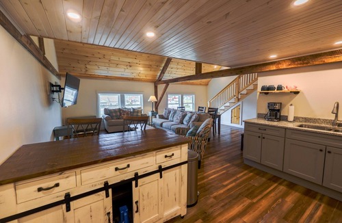 Greenville Apartment | Historic Barn Suites