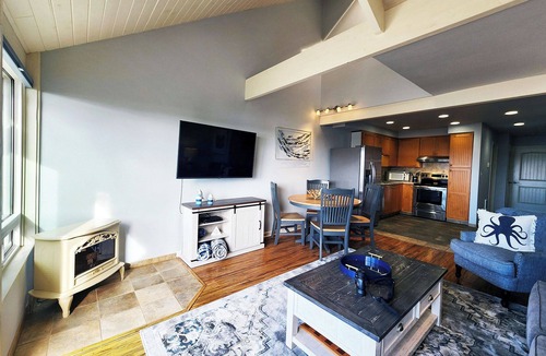 Historic Bayfront Condo | Historic Bayfront! Stellar Bridge & Bay Views! Bay Dreaming