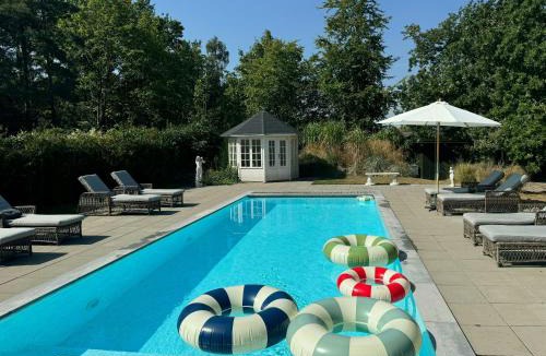 Bøtø By House | Historic Beach Villa With Pool At Marielyst