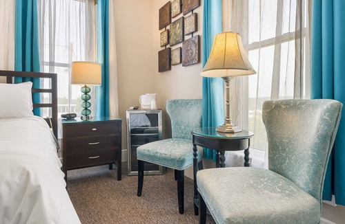 Downtown Branson Hotel | Historic Branson Hotel ~ Downtown ~The Serendipity