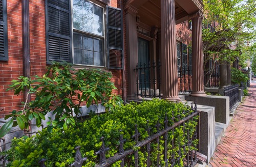 College Hill Condo | Historic Brownstone in the Heart of College Hill - BROWN - RISD - JWU