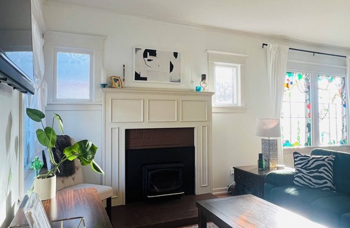 Mount Baker House | Historic Bungalow: Your Seattle Gateway