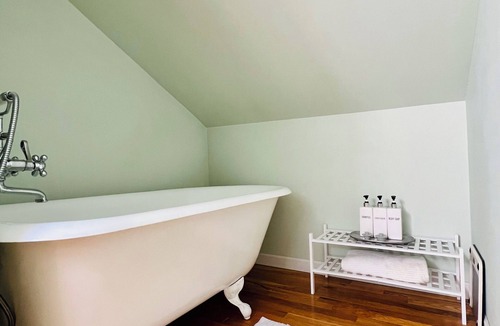 Mount Baker House | Historic Bungalow: Your Seattle Gateway