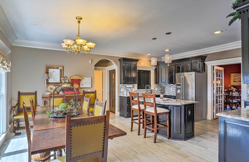 Cedar Hill House | Historic Cedar Hill Mansion on Large Farm w/Pool!
