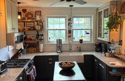 Palmyra House | Historic center hall colonial. Close to Philly and the shore