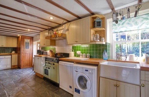 Saint Goran House | Historic Chapel, Great Facilities nr Beaches